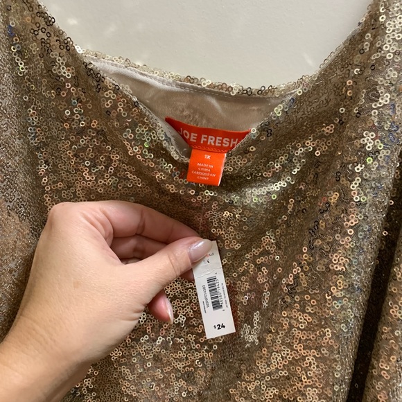 Joe Fresh gold sequin tank top 1X - Picture 3 of 5